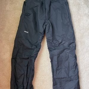 Men’s or women’s ski pants